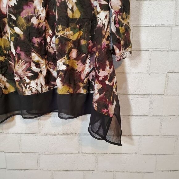 Simply Vera - Vera Wing floral top - Picture 4 of 13